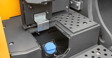 volvo-feature-crawler-excavator-ec250-cn4-easier-urea-filling-powered-by-excellence-2324x1200