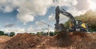 volvo-show-crawler-excavator-ec250-cn4-2324x1200