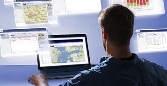 volvo-benefits-crawler-excavator-ec300d-t2-customer-solutions-2324x1200