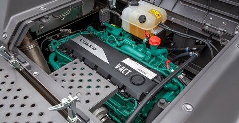 volvo-feature-crawler-excavator-ec300-cn4-more-compliance-more-fuel-efficiency-2324x1200