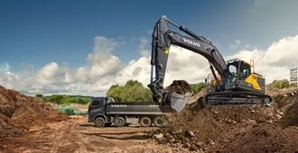 volvo-show-crawler-excavator-ec300-cn4-2324x1200