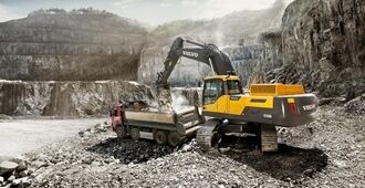 volvo-show-crawler-excavator-ec350d-t2-2324x1200