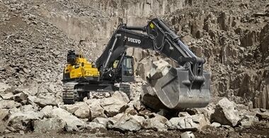 volvo-benefits-crawler-excavator-ec750d-t3-digging-force-2324x1200