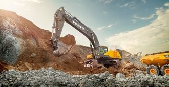 volvo-benefit-crawler-excavator-ec750-cn4-powered-by-volvo-2324x1200