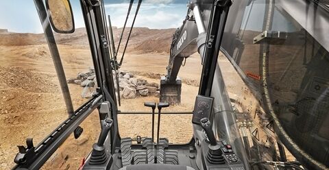 volvo-feature-crawler-excavator-ec950f-cn4-the-operators-choice-boom-and-arm-2324x1200