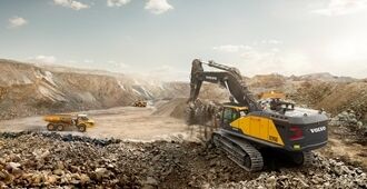 volvo-show-crawler-excavator-ec950f-cn4-2324x1200