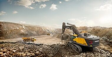 volvo-show-crawler-excavator-ec950e-t2-2324x1200