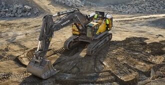 volvo-benefits-crawler-excavator-ec950e-t2-t3-easy-service-access-2324x1200