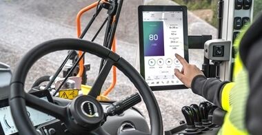 Close up of Volvo Co-Pilot and second display in a Volvo L150 wheel loader