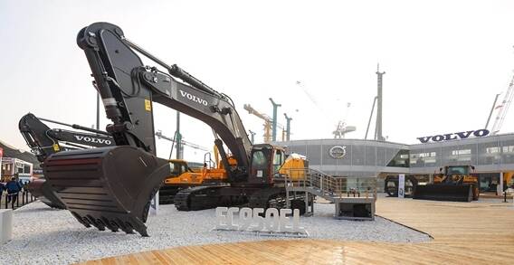 国产乱老熟妇吃嫩草