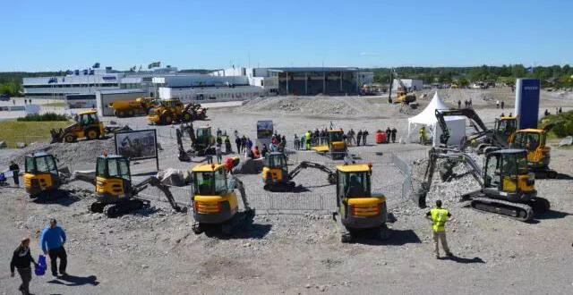 国产乱老熟妇吃嫩草