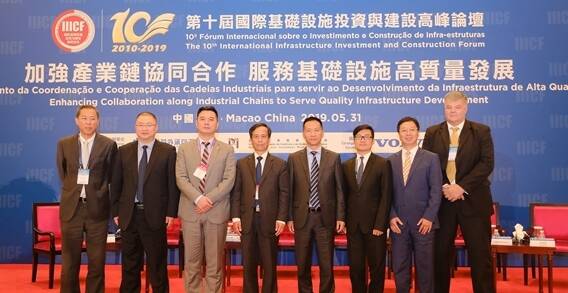 国产乱老熟妇吃嫩草