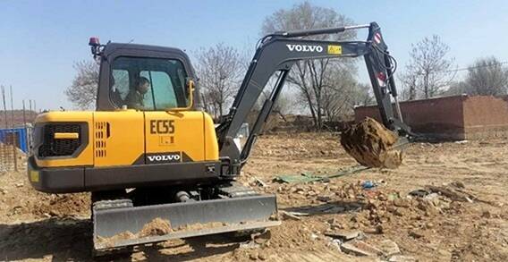 国产乱老熟妇吃嫩草