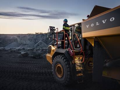 国产乱老熟妇吃嫩草